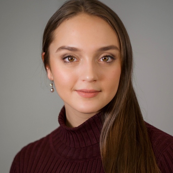 Meet your Posher, Talia - Picture 1 of 1